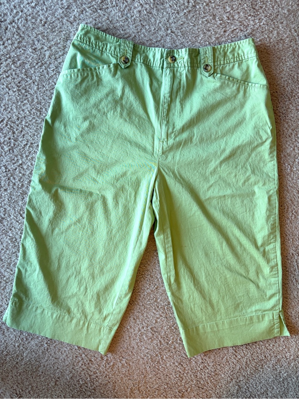 Super Cool White Stag Cotton Wide Leg Capris